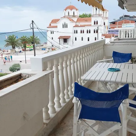 Catherine's Beachfront Apartment Paralia Katerinis