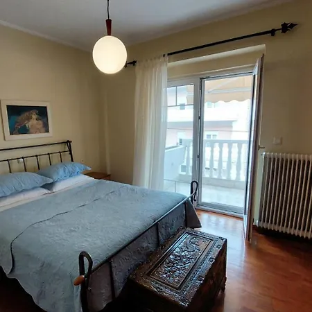 Catherine's Beachfront By Optimum Link *