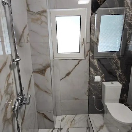 Apartamento Catherine's Beachfront By Optimum Link Paralía