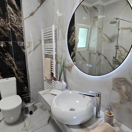 Catherine's Beachfront By Optimum Link * Paralía